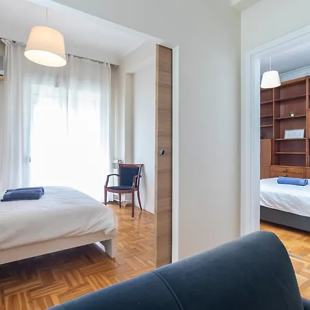 Houseloft Forum Premium Apartment *